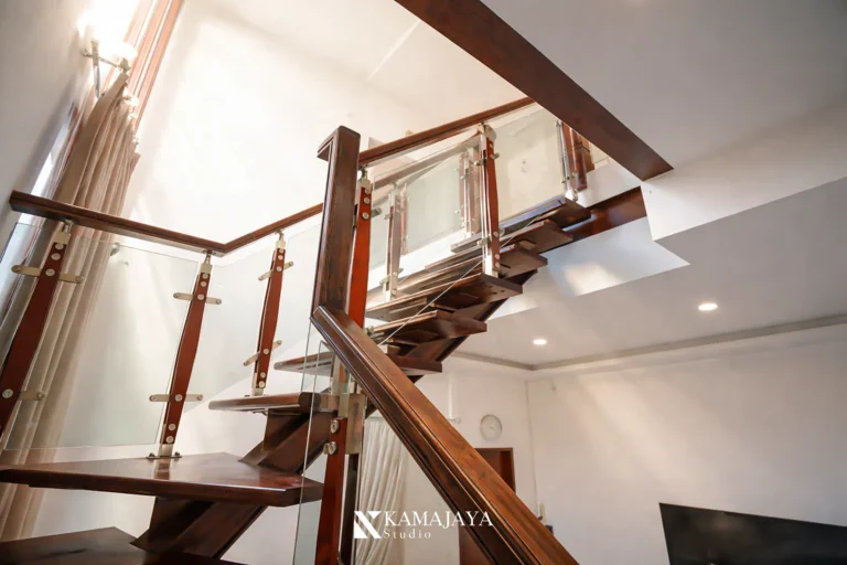 S-House Medan — Tangga & lantai atas, foto 19